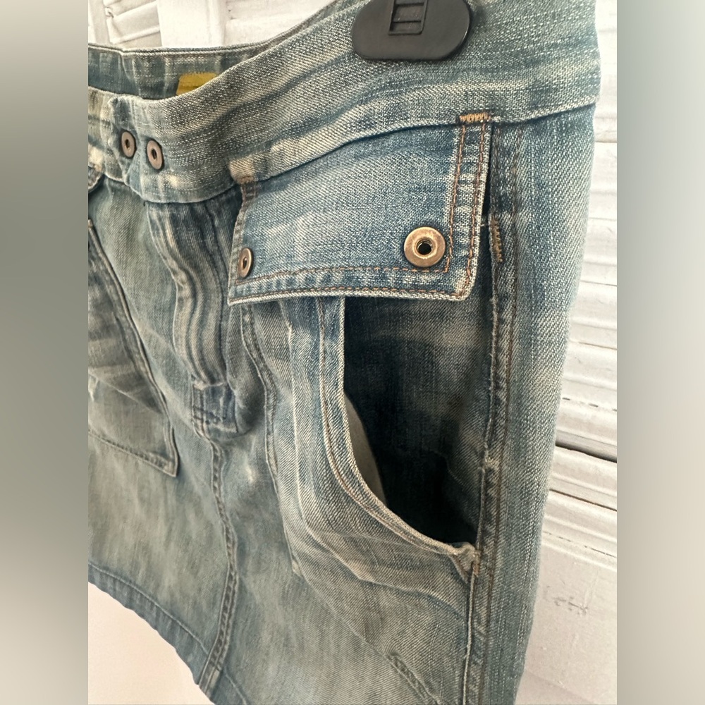 7 For All Mankind Faded Denim Skirt - Picture 4 of 8